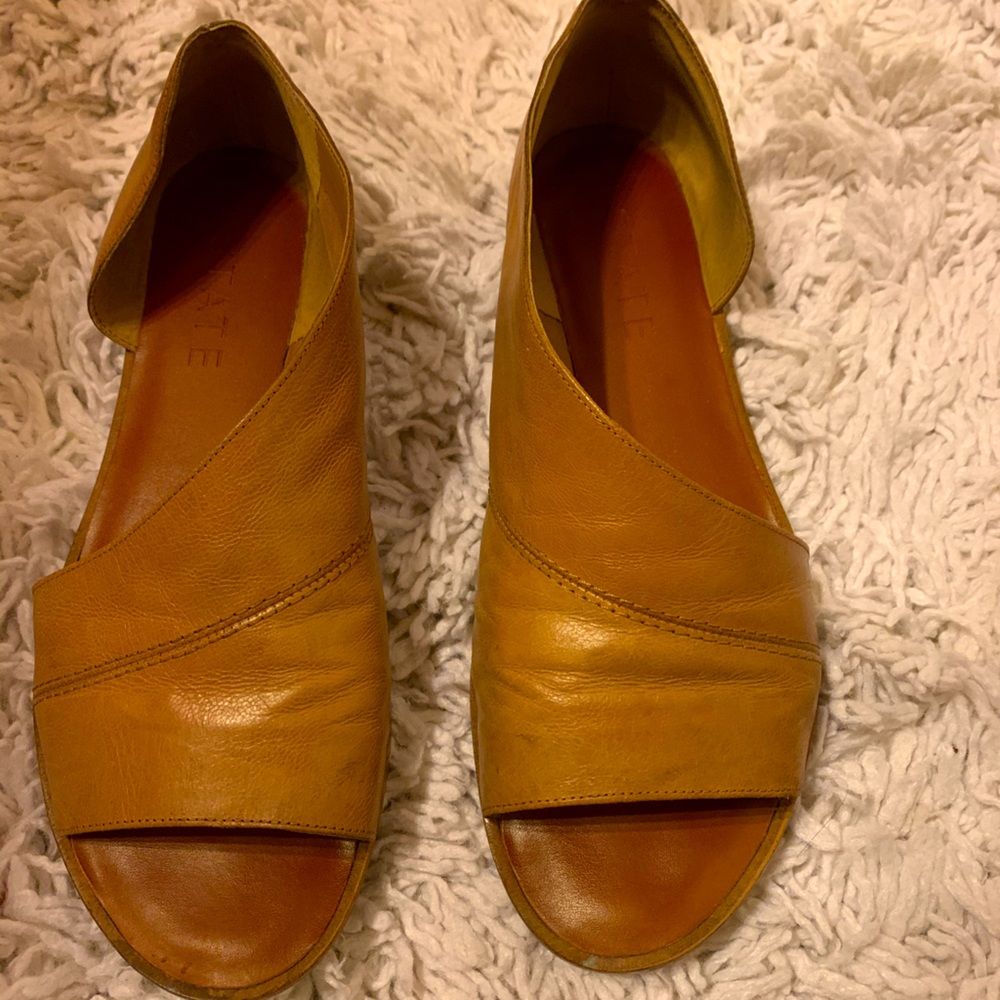 State brand leather sandals size 9